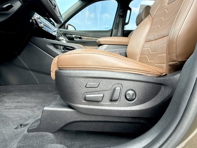 Used 2022 Green Kia SX image 12