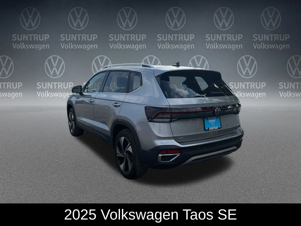 Used 2025 Silver Volkswagen 1.5T SE image 3