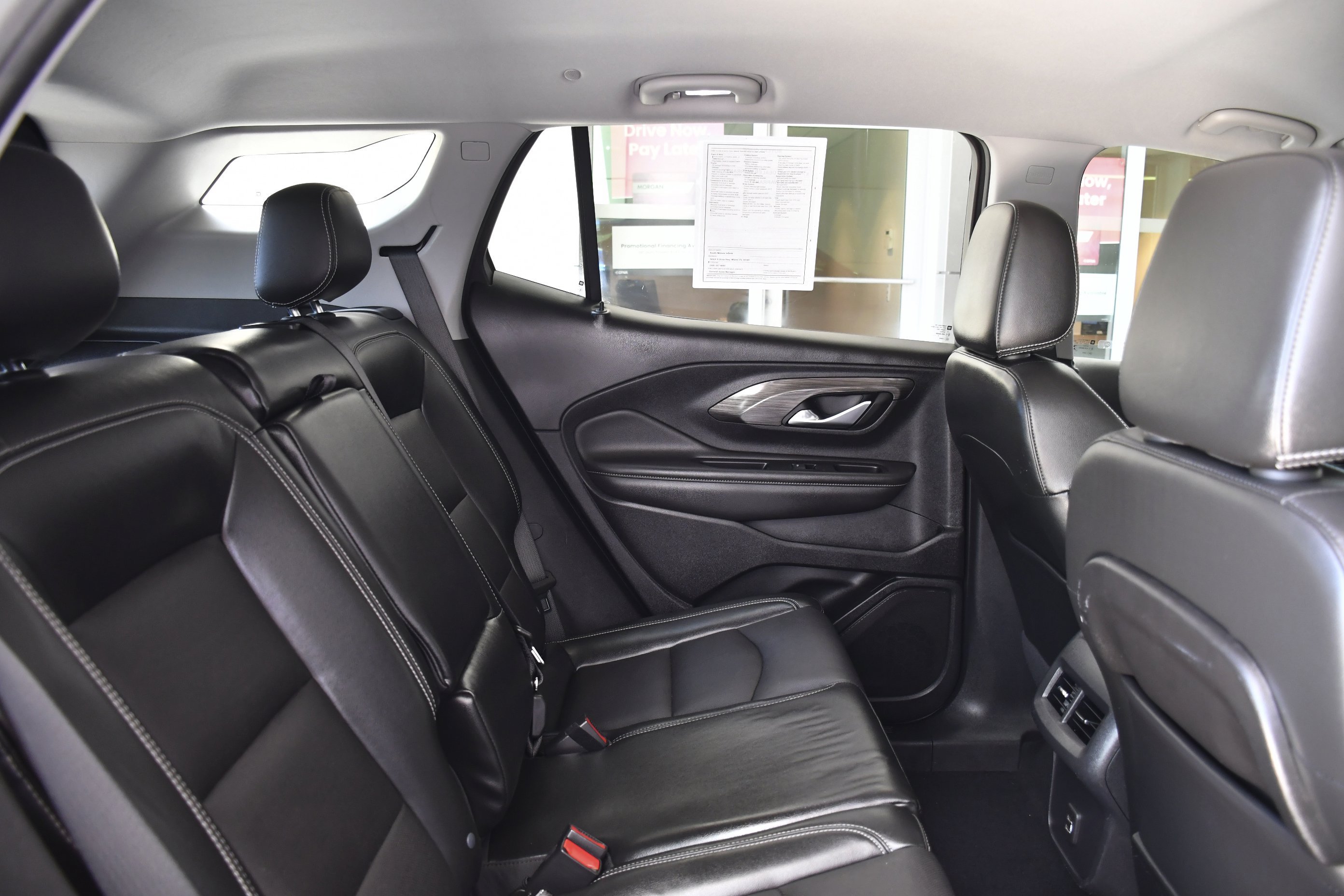 Used 2023 Marine Metallic GMC SLT image 24
