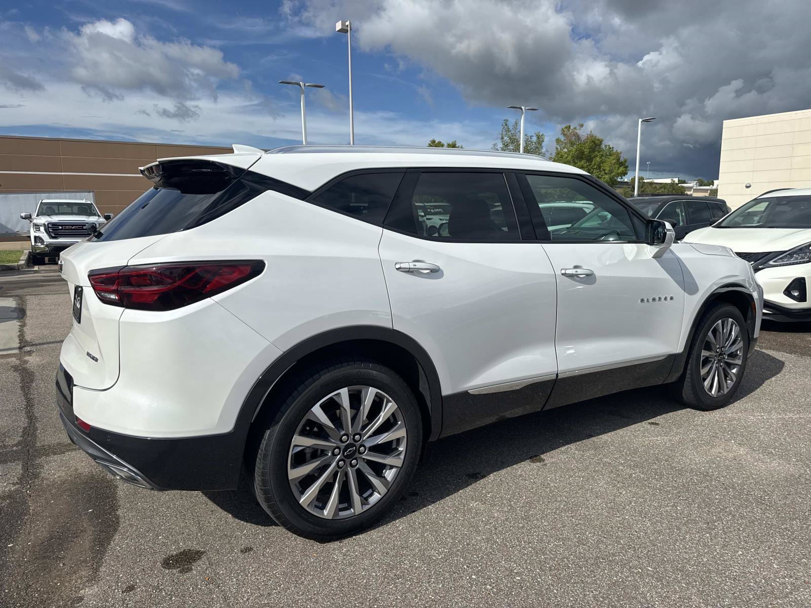 Used 2023 Beige Chevrolet Premier image 6