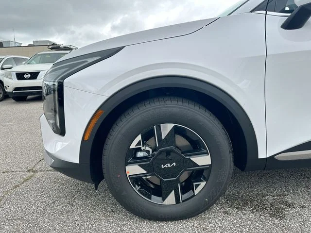 New 2026 Glacial White Pearl Kia LX image 20