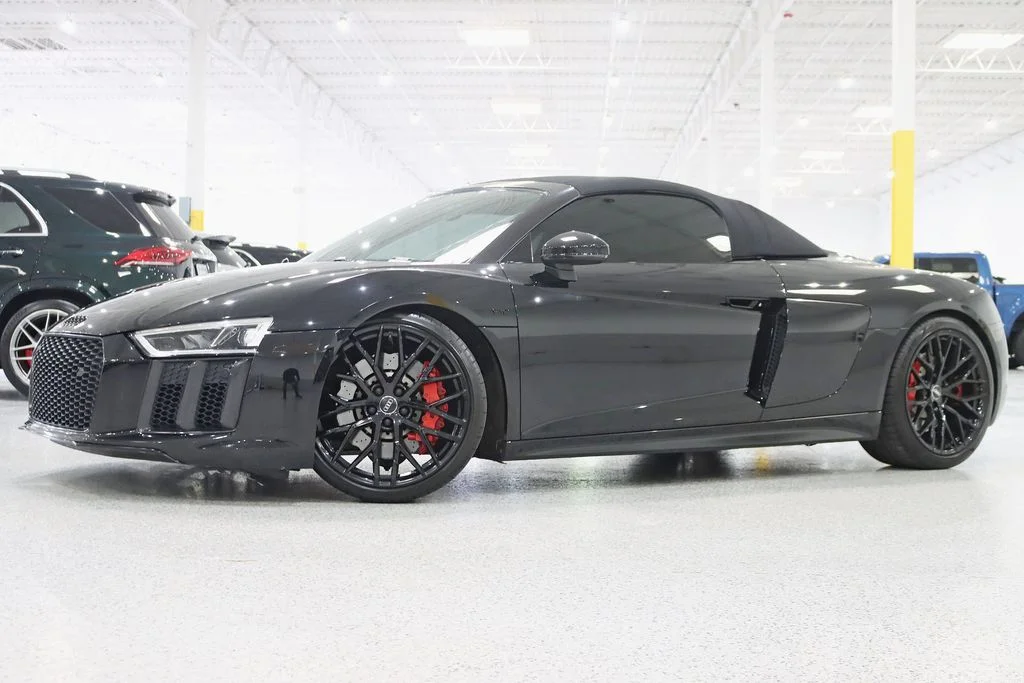 Used 2017 Black Audi 5.2 image 2