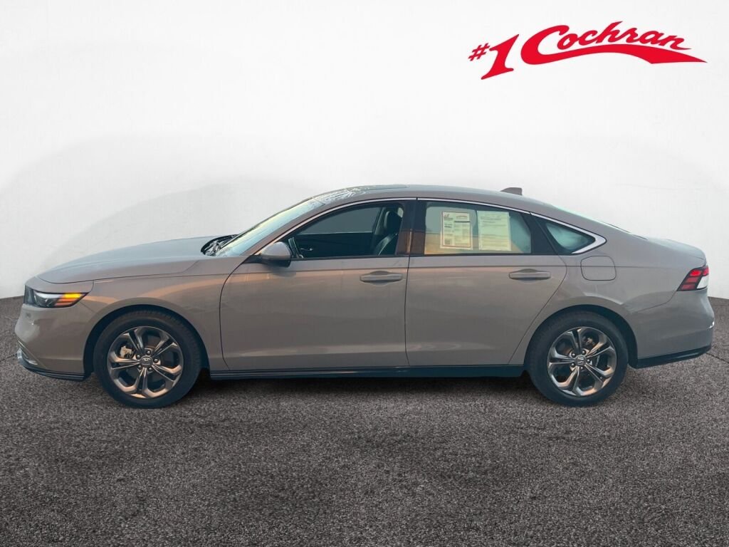 Used 2024 Urban Gray Pearl Honda EX-L image 22