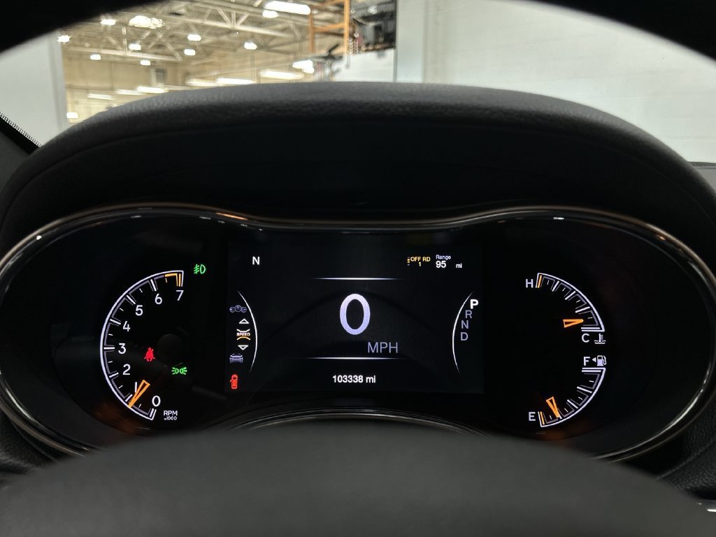 Used 2017 Red Jeep Overland image 10