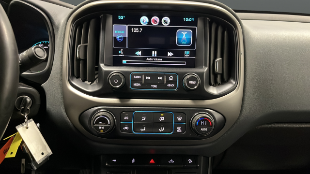 Used 2015 Black Chevrolet Z71 image 12