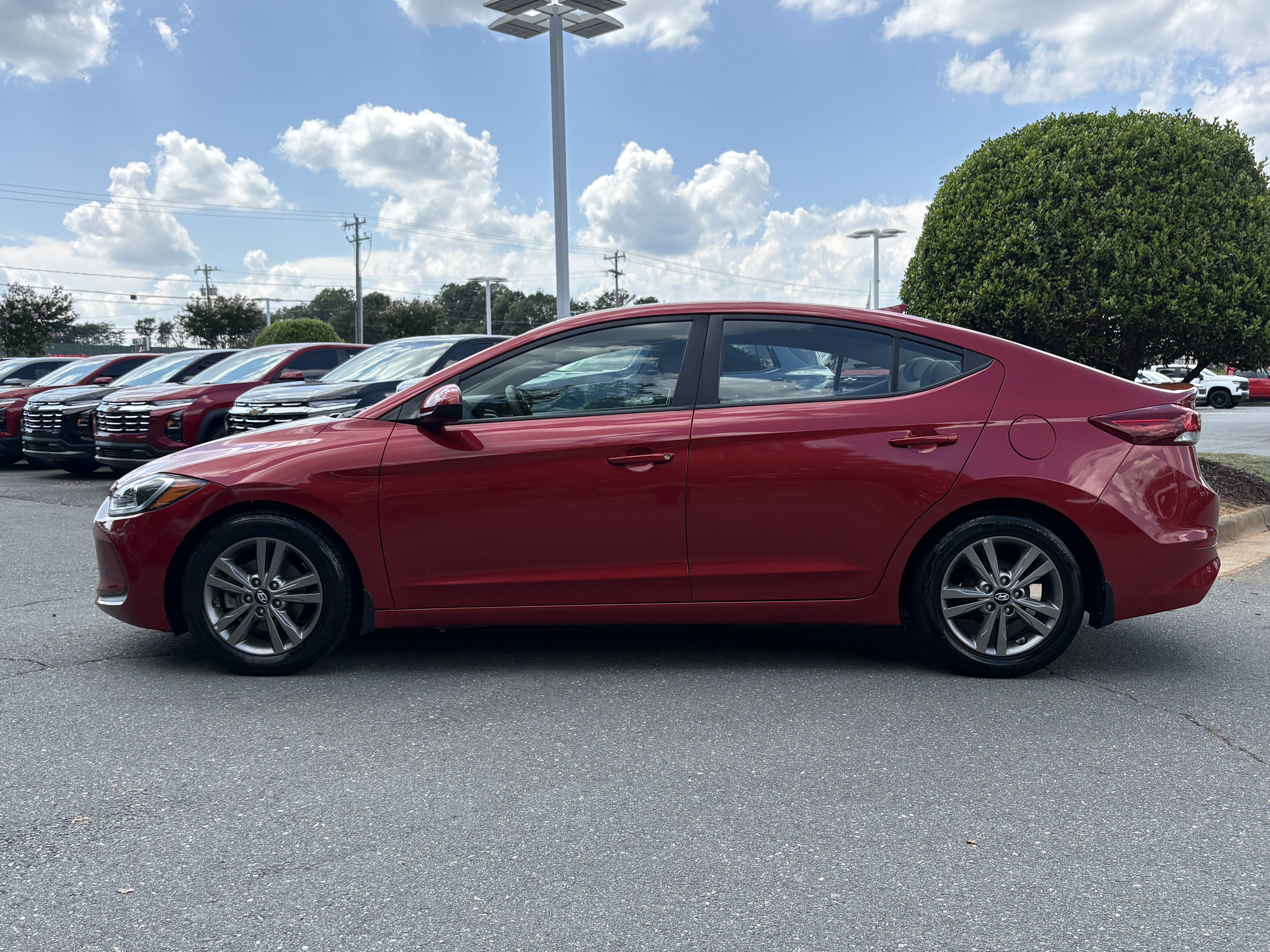 Used 2017 Scarlet Red Hyundai SE image 2