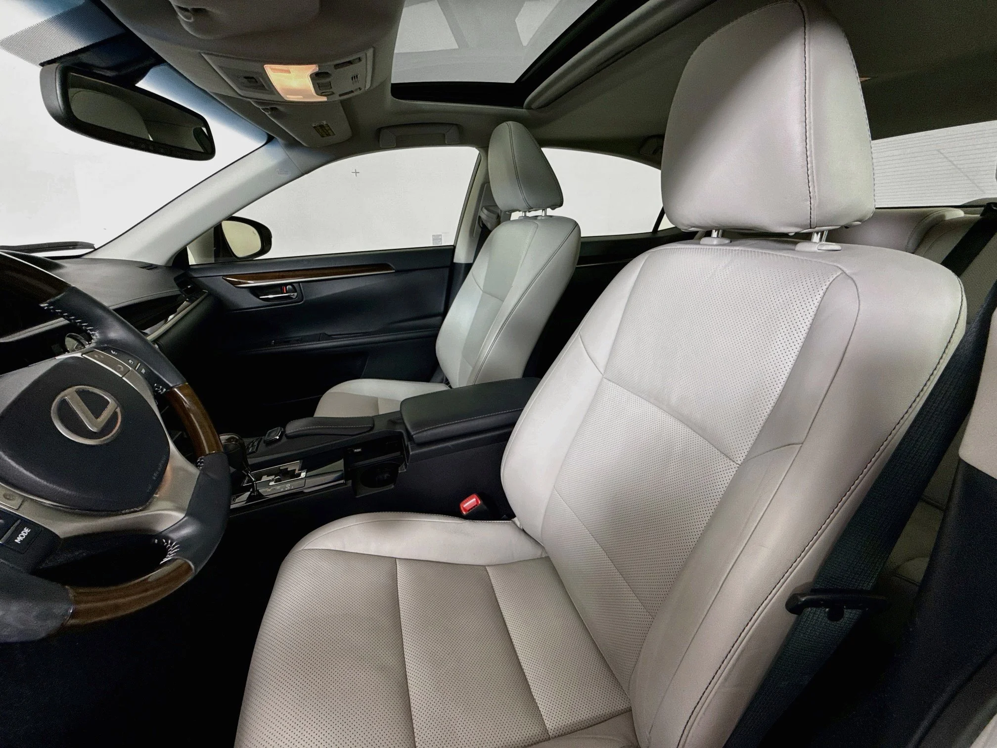 Used 2015 Silver Lining Metallic Lexus 350 image 11