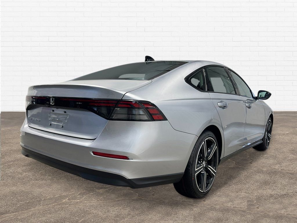 New 2026 Solar Silver Metallic Honda SE image 6