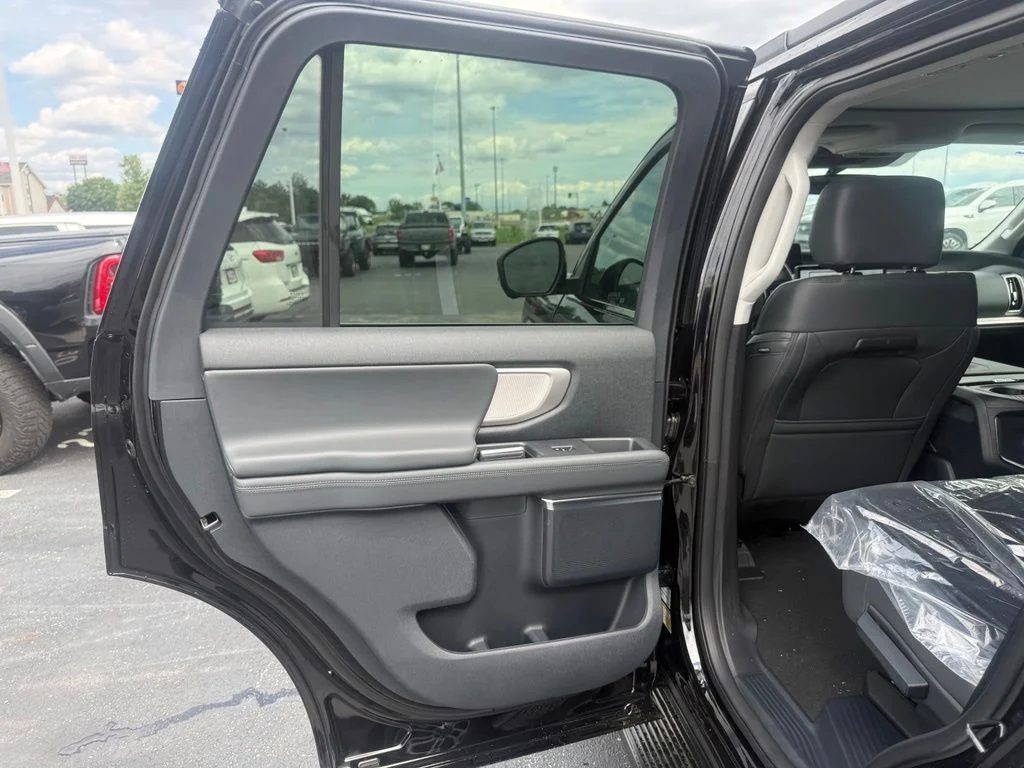 New 2026 Agate Black Metallic Ford Active image 27