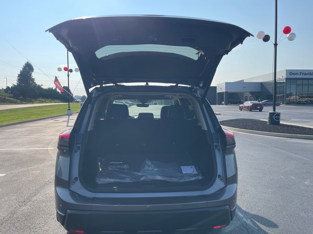 New 2026 Gray Nissan Dark Armor image 9