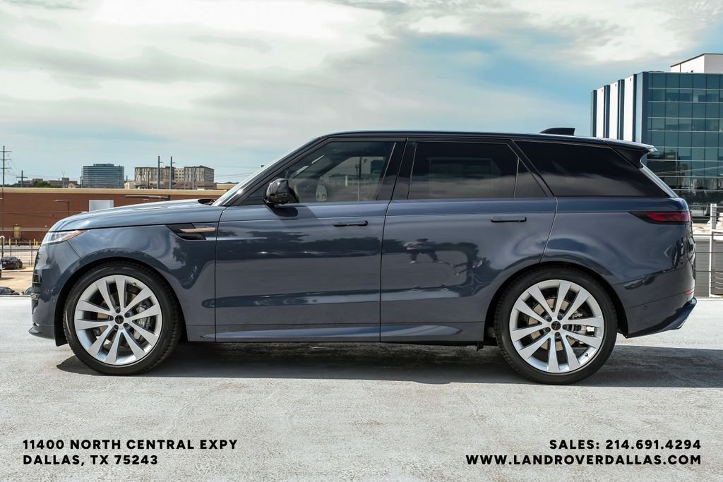 New 2026 Varesine Blue Metallic Land Rover Dynamic SE image 9