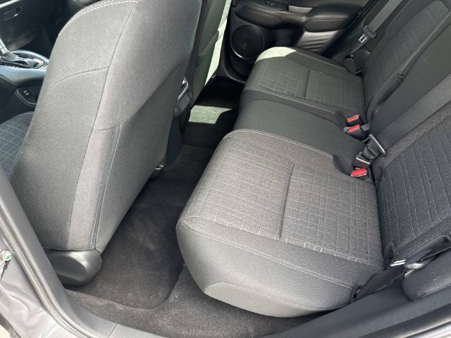 2025 Honda HR-V LX - Photo 13