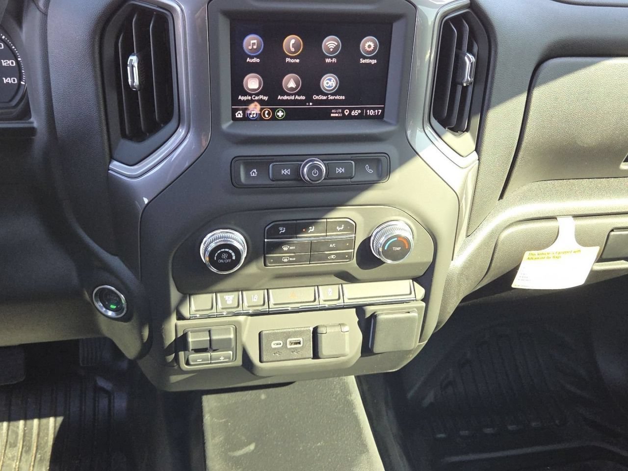 2025 GMC Sierra 3500 Chassis Cab Pro - Photo 38