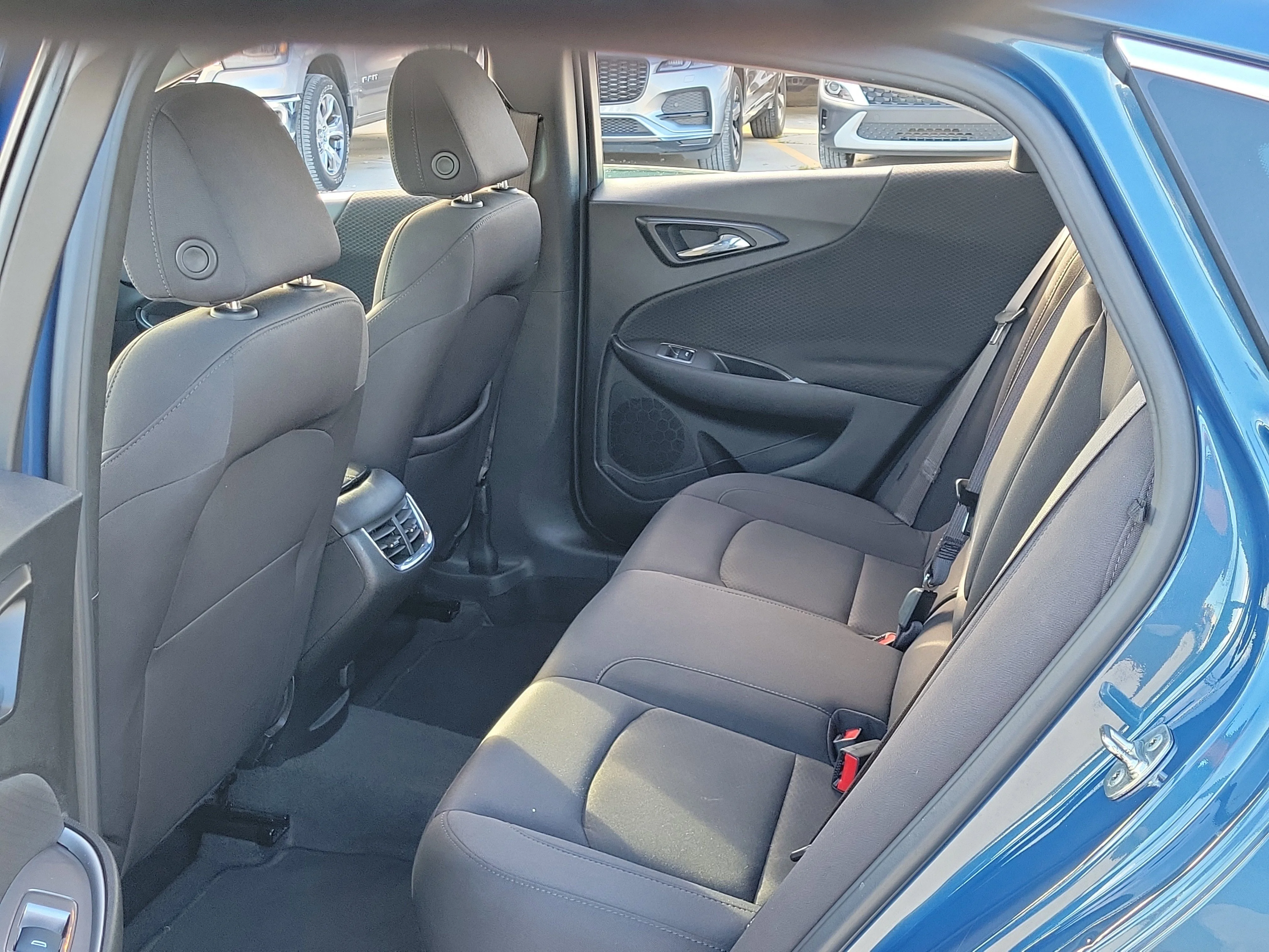 Used 2024 Lakeshore Blue Metallic Chevrolet LT image 13