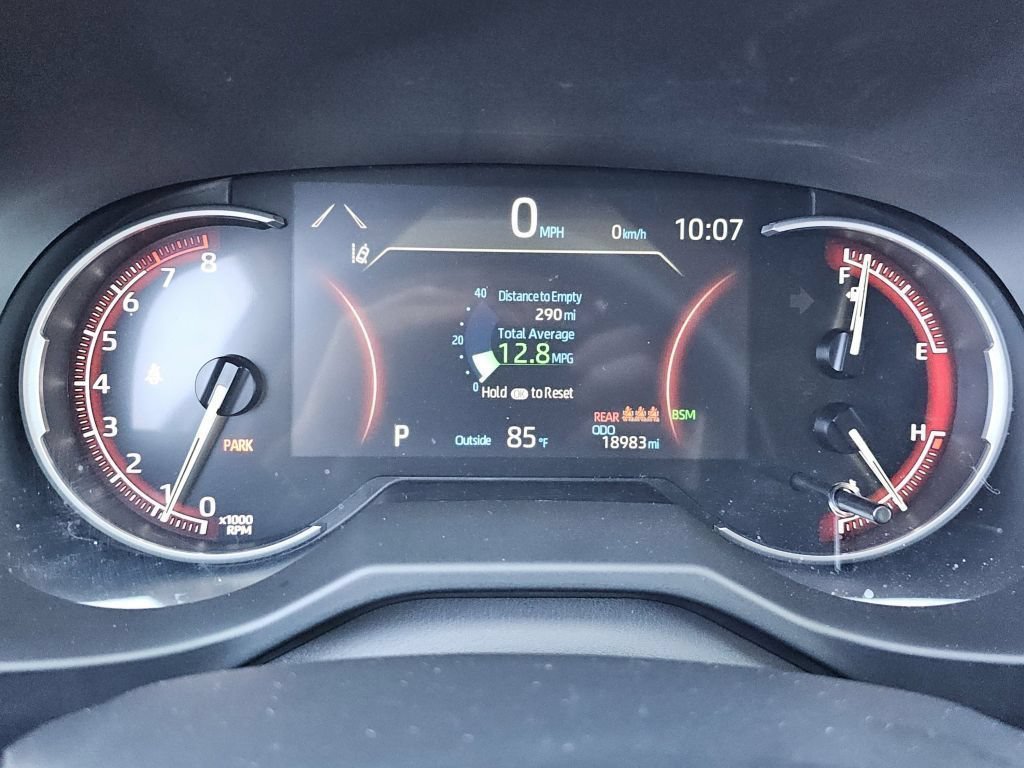Certified Used 2025 Pearl Toyota XLE Premium image 33