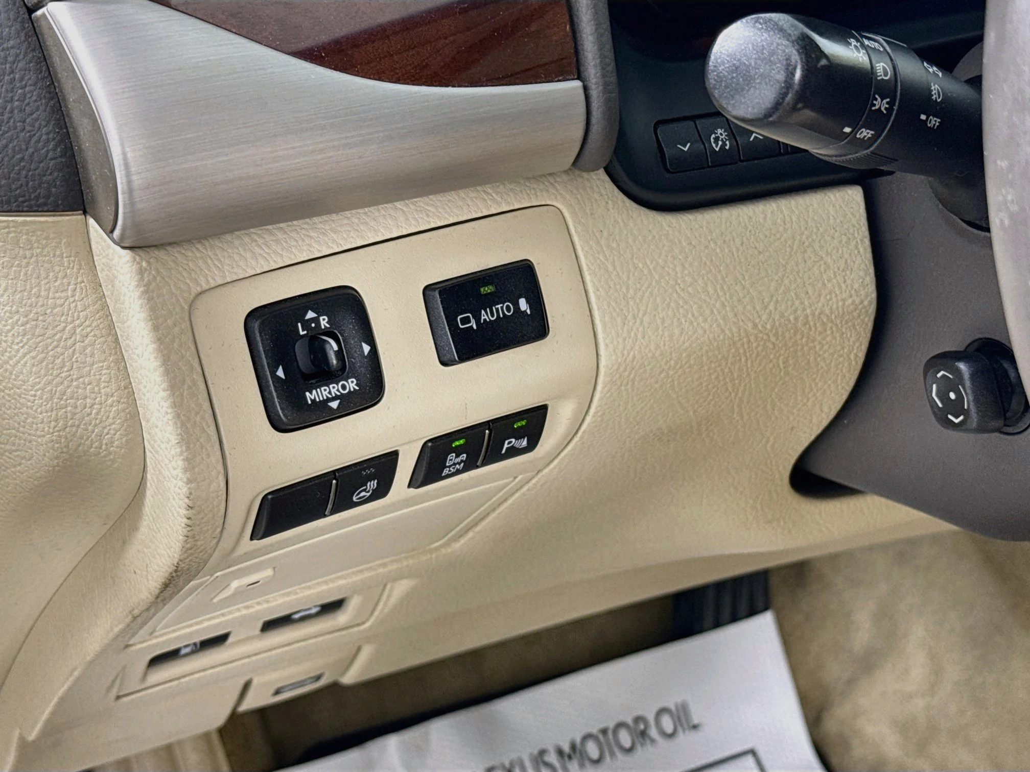 Used 2014 Starfire Pearl Lexus 460 image 10