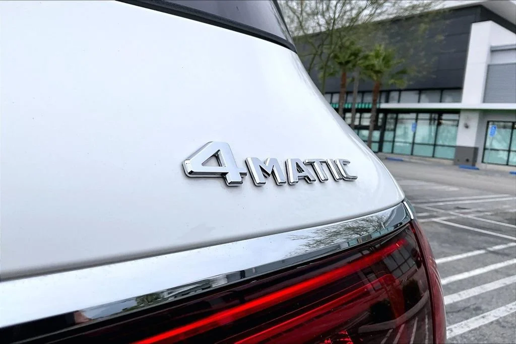Used 2023  Mercedes-Benz GLS 450 image 11