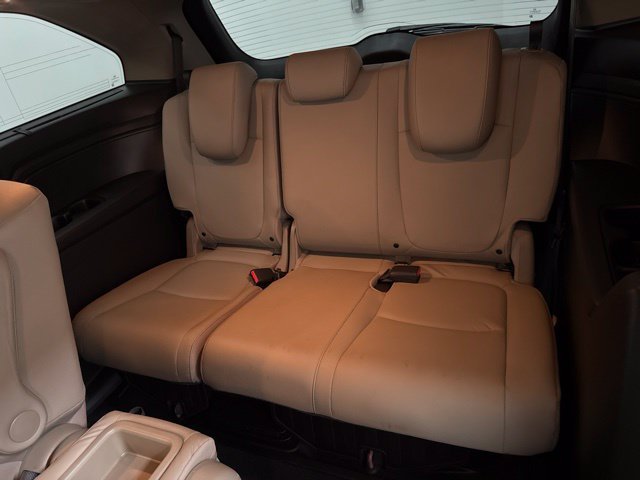 Used 2022 Radiant Red Honda Touring image 23