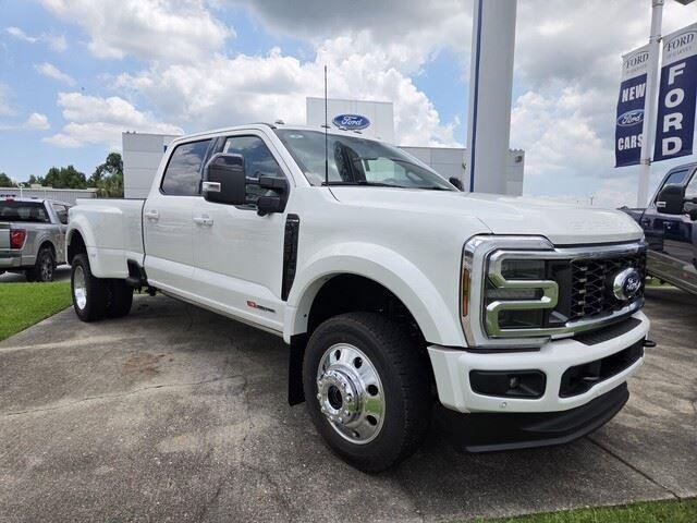 New 2026 Star White Metallic Tri-Coat Ford F-450® Platinum® image 7