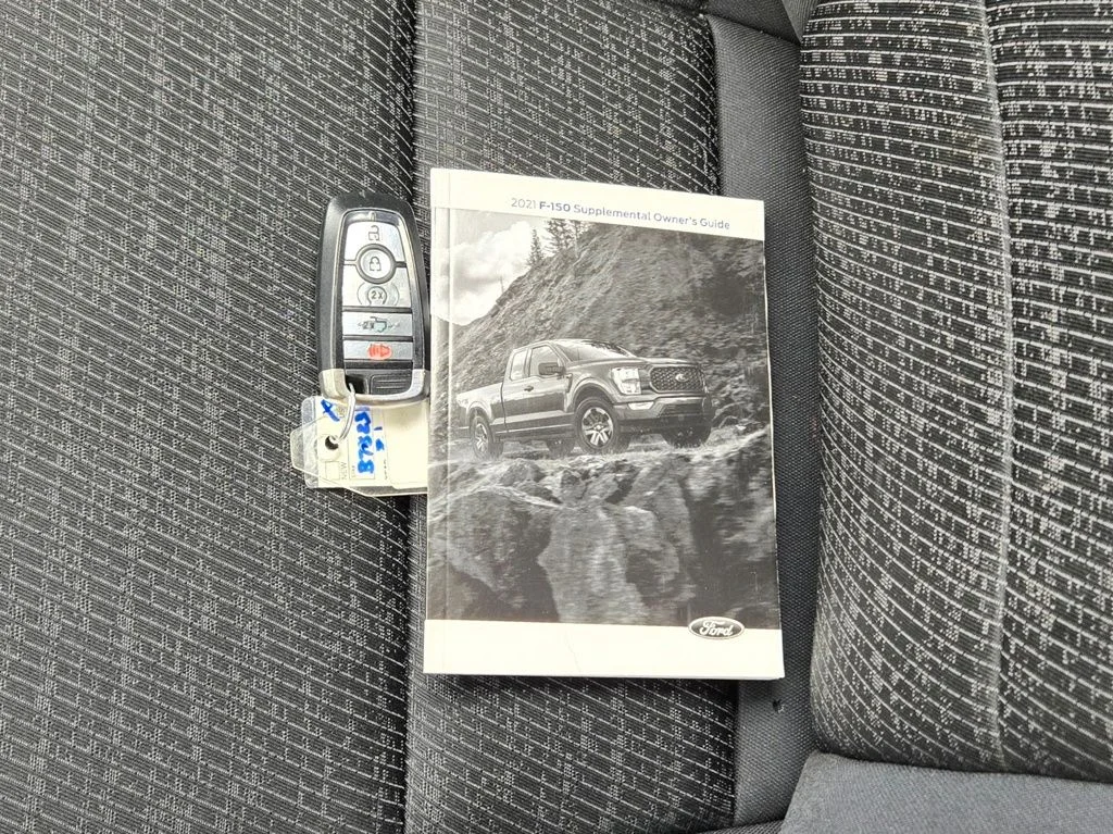 Used 2021 Gray Ford XLT image 10