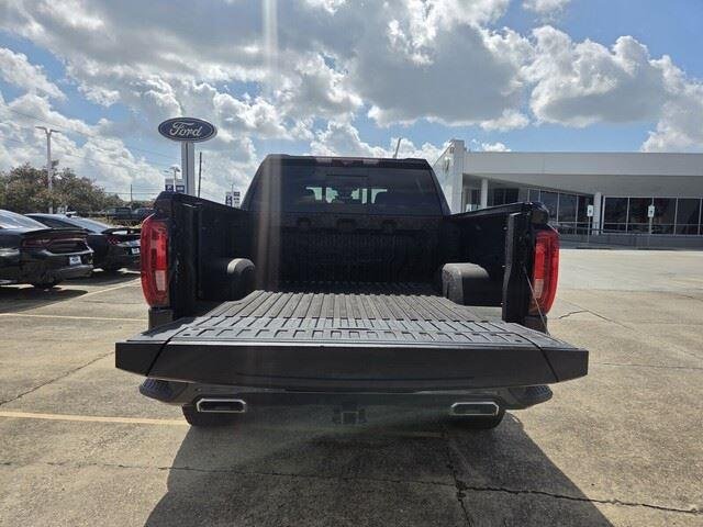 Used 2022 Titanium Rush Metallic GMC AT4 image 31