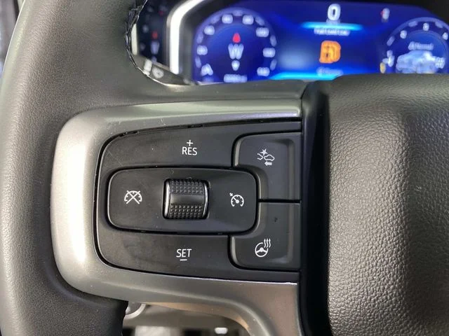 Used 2023 Gray Chevrolet LT image 17