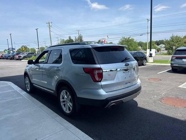 Used 2016 Gray Ford XLT image 4