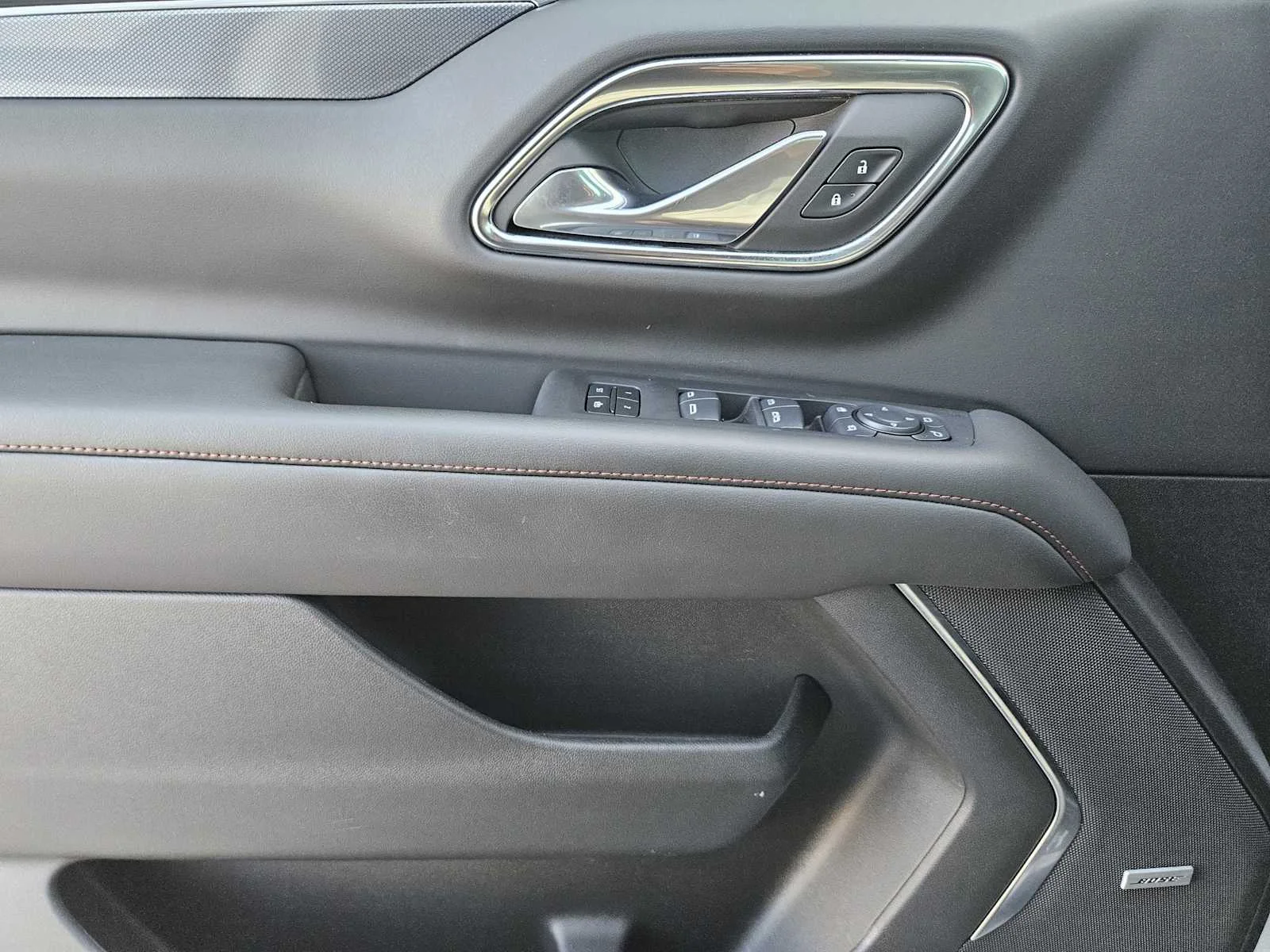 Used 2024 Summit White Chevrolet RST image 17