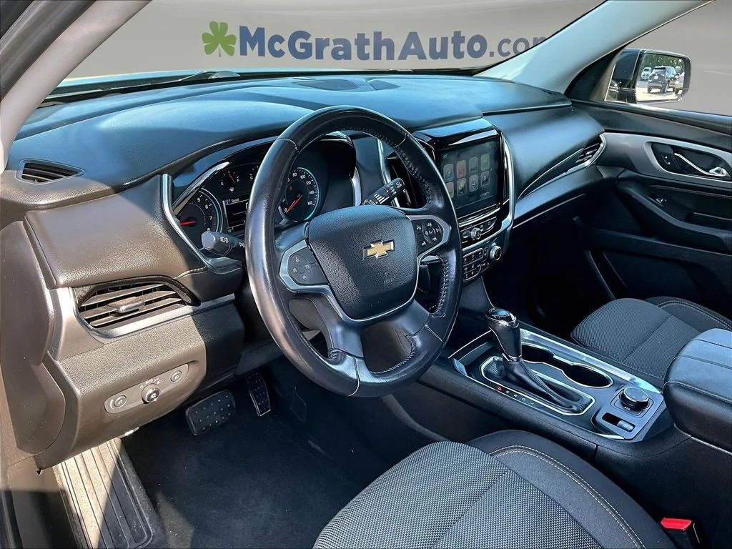 Used 2018 Gray Chevrolet LT image 21