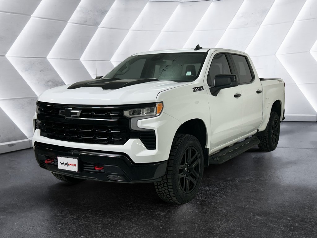 Used 2024 White Chevrolet LT Trail Boss image 3