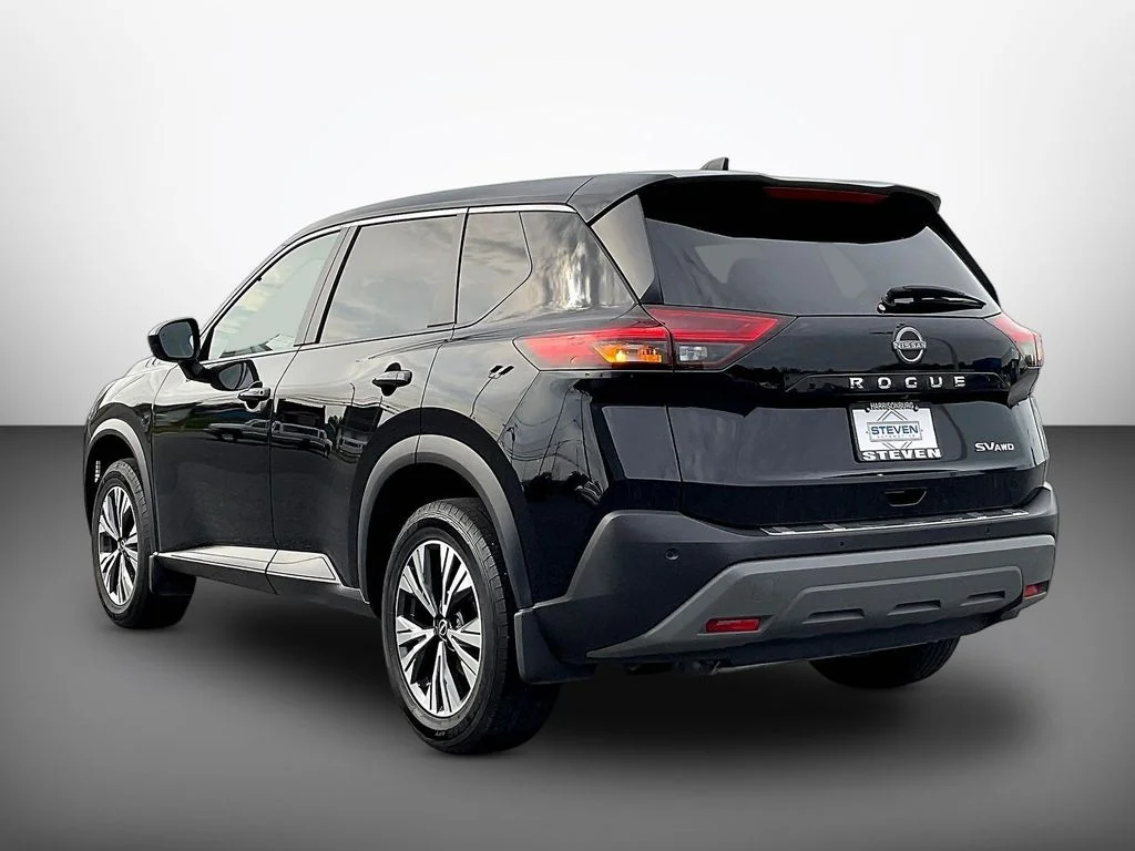 Used 2023 Black Nissan SV image 4