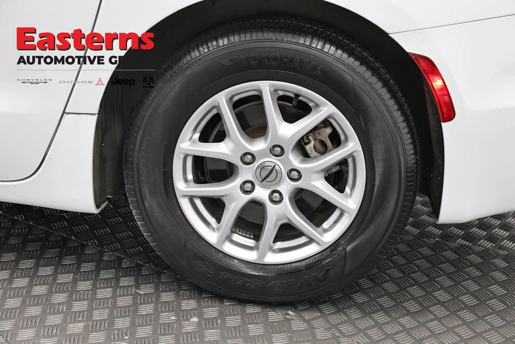 Certified Used 2023 White Chrysler Touring L image 32