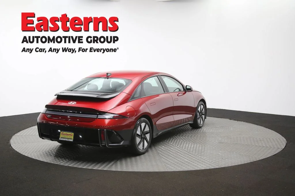 Used 2024 Red Hyundai SE image 41