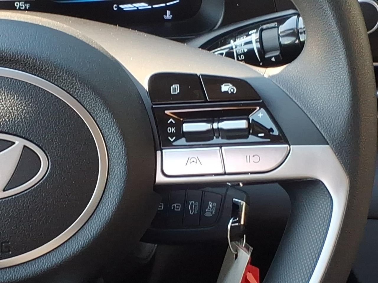 New 2026 Amazon Gray Hyundai SE image 20
