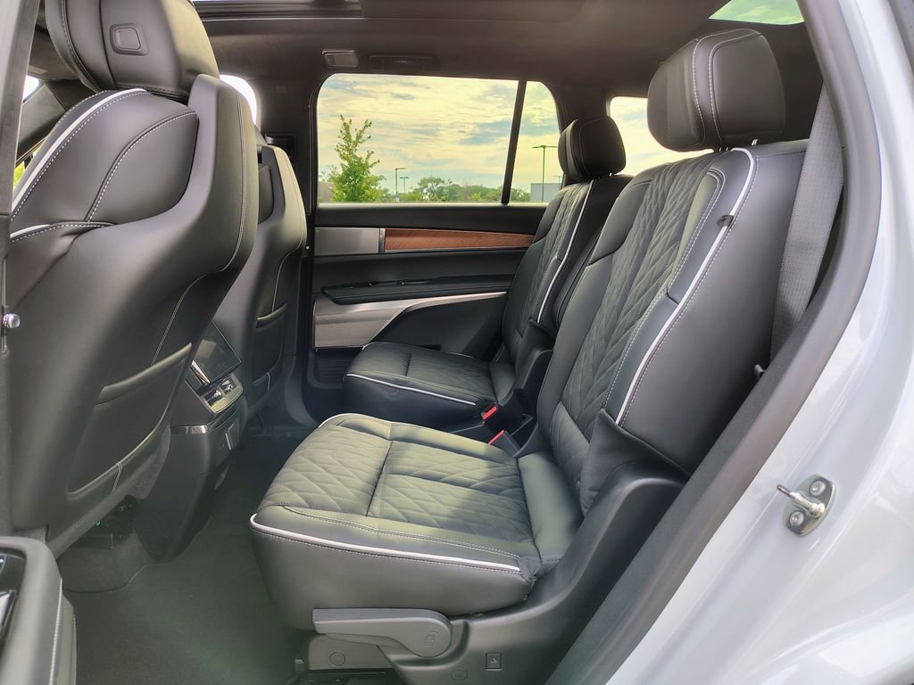 2027 Cadillac VISTIQ Premium Luxury - Photo 35