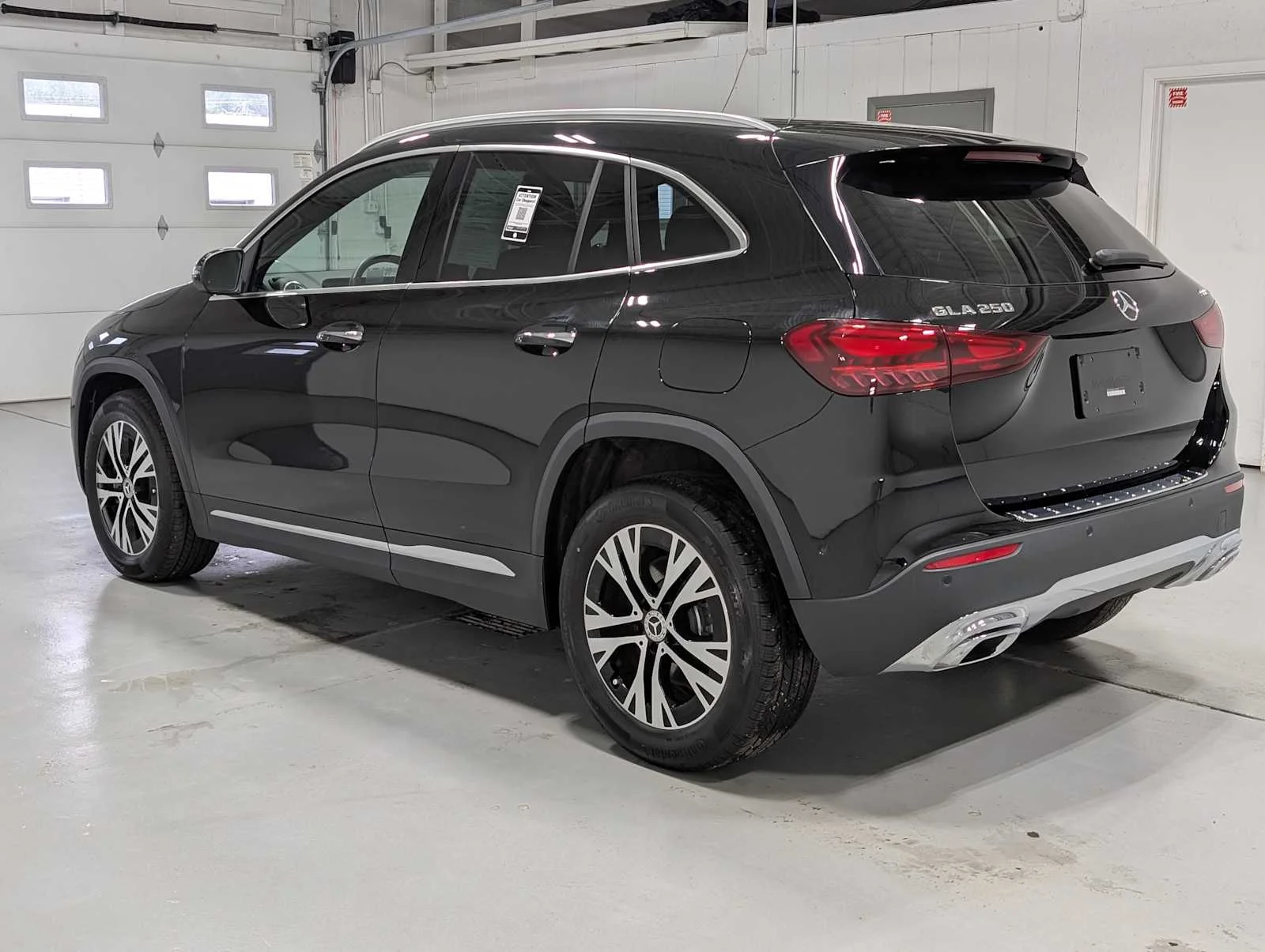 Certified Used 2025 Night Black Mercedes-Benz GLA 250 image 10