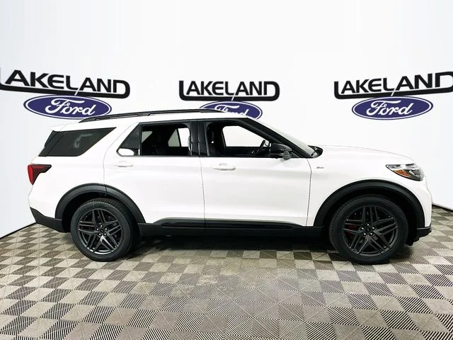 New 2026 White Ford ST-Line image 2