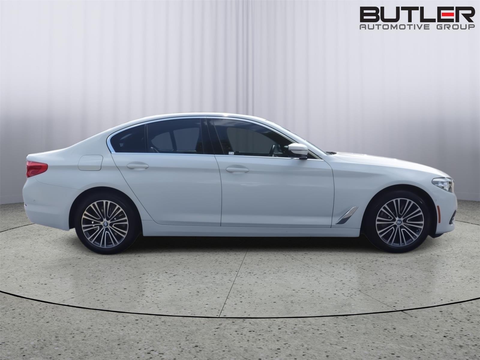 Used 2020 Alpine White BMW 530i image 7
