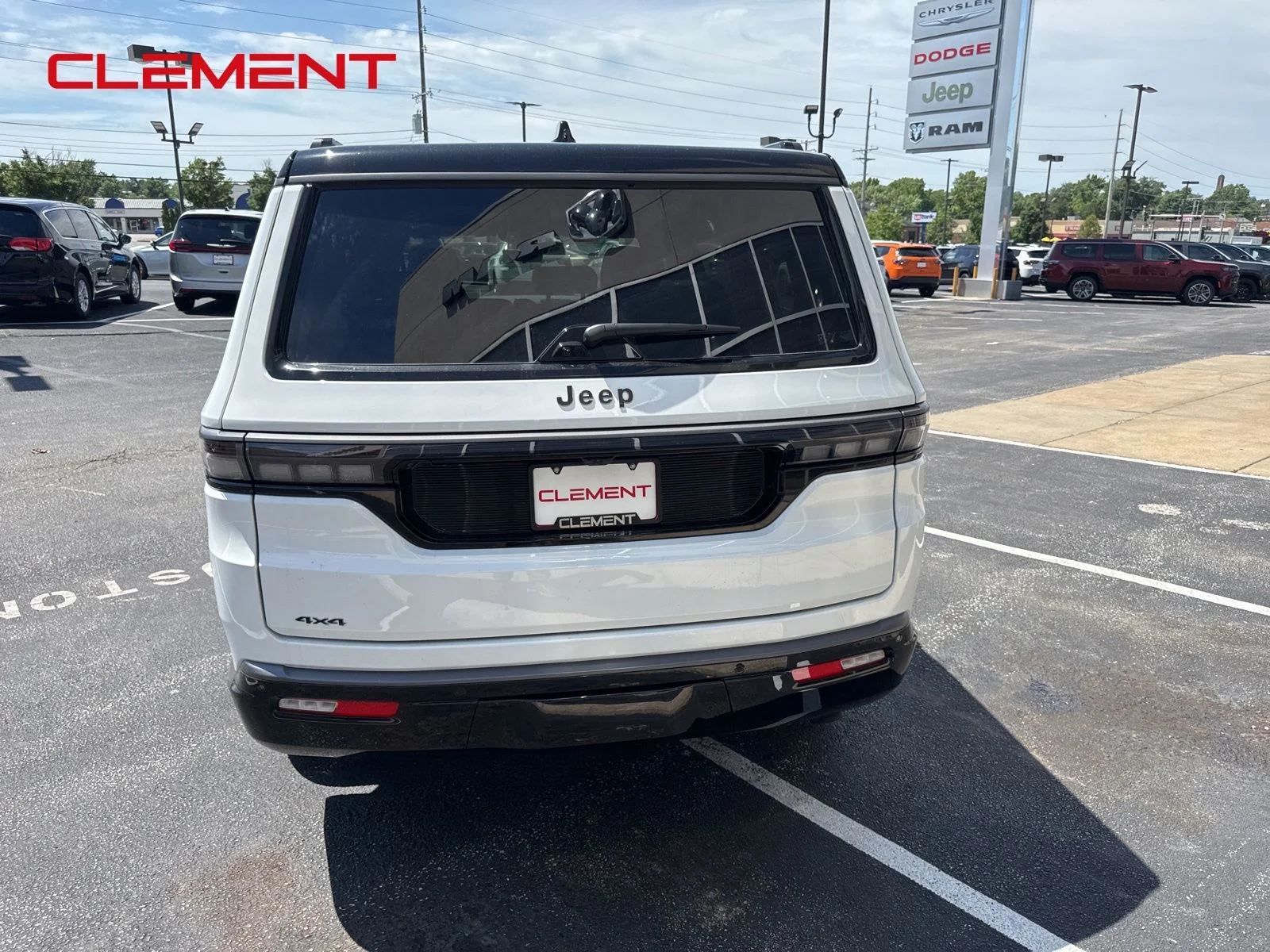 New 2026 Bright White Clearcoat Jeep Summit Reserve image 7