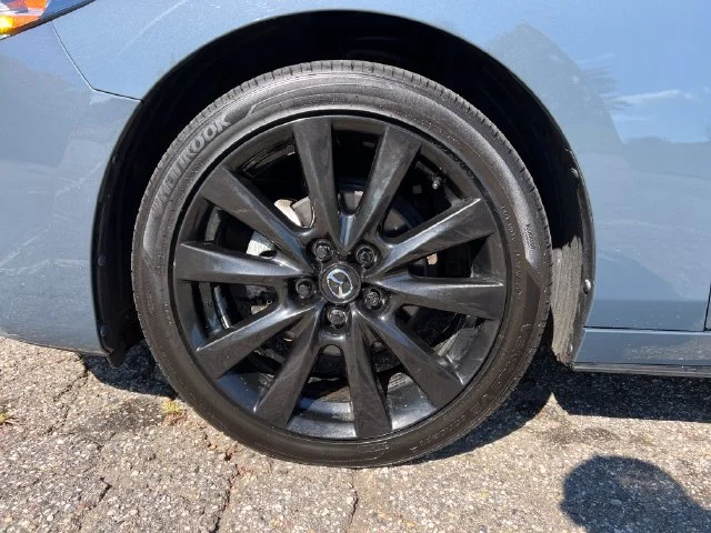 Used 2022 Polymetal Gray Metallic Mazda Carbon Edition image 16