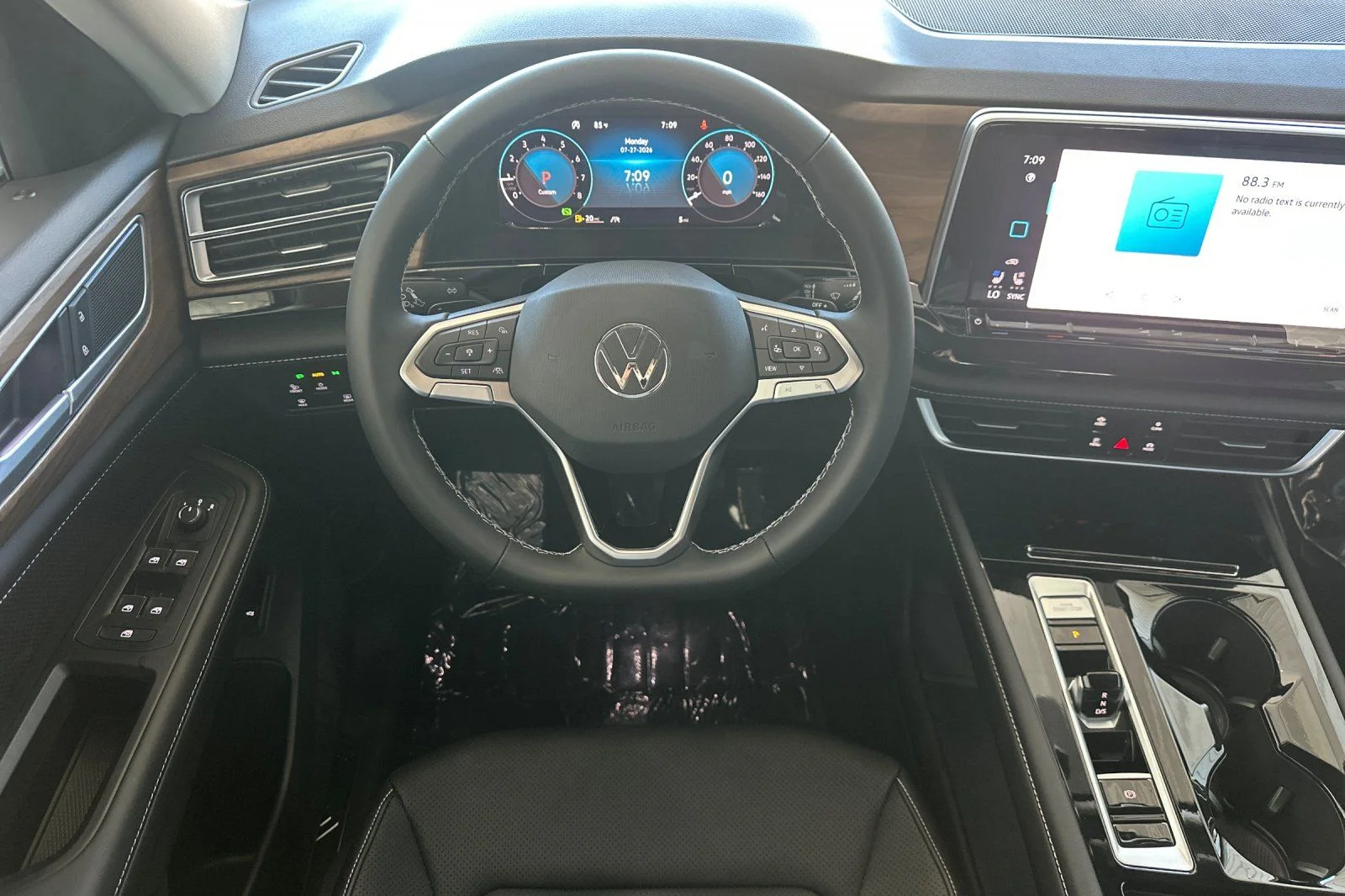New 2026  Volkswagen 2.0T SE w/Technology image 13