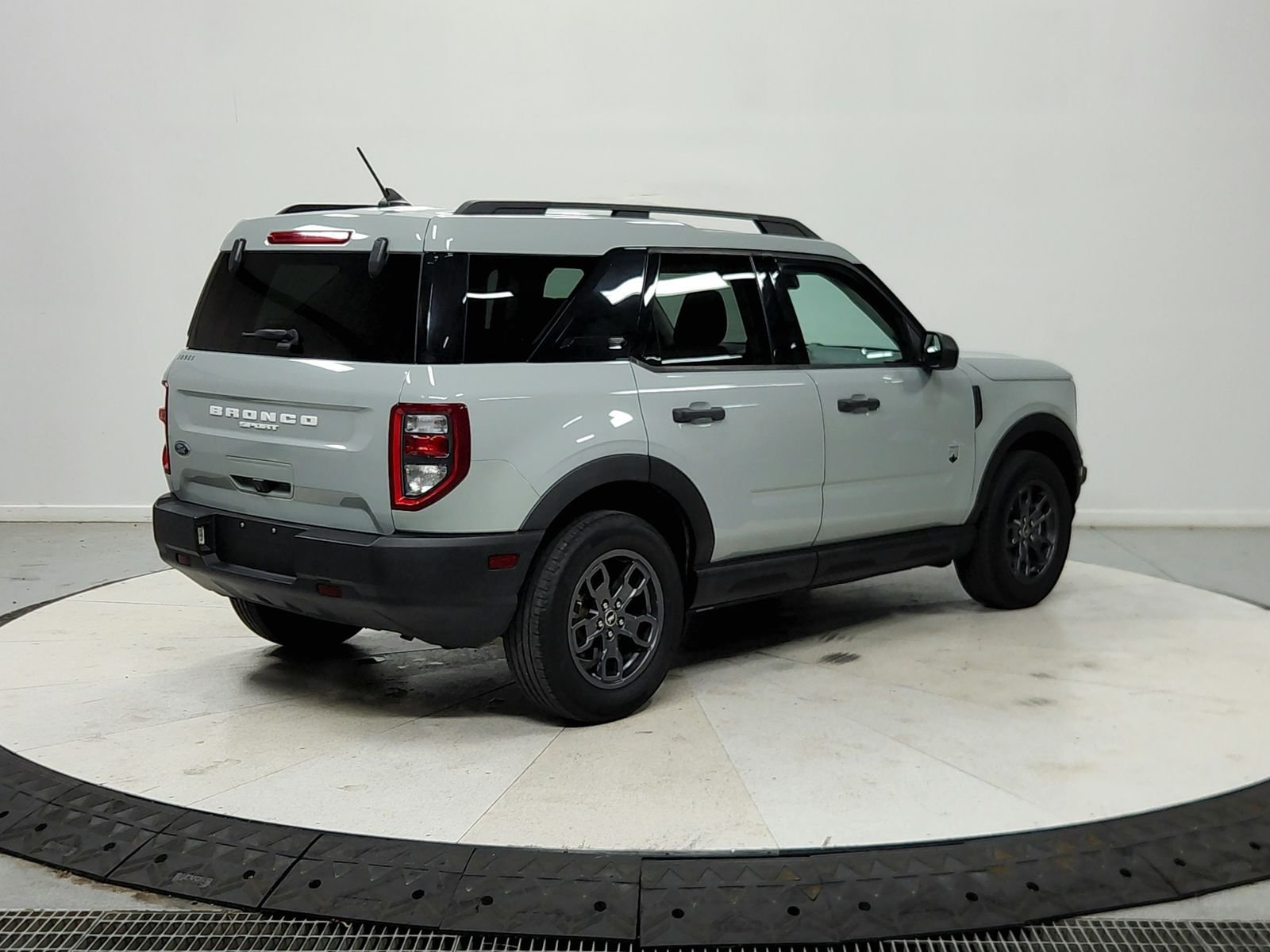 Used 2021 Green Ford Big Bend image 8
