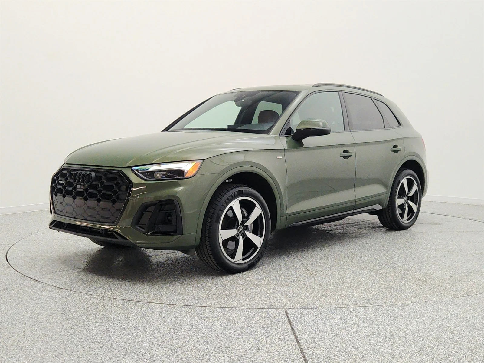 2023 Audi Q5 45 Premium Plus's photo