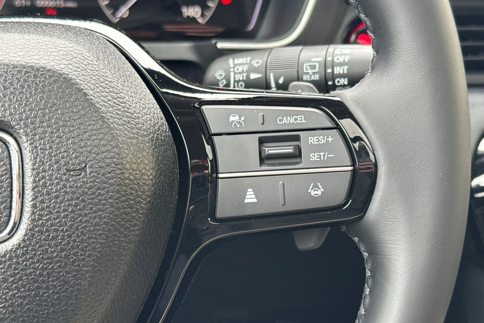 2025 Honda Pilot Touring - Photo 30