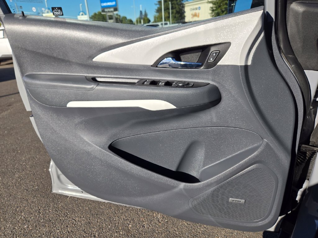 Used 2020 Gray Chevrolet Premier image 13
