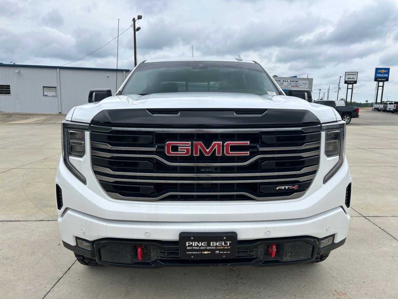 Used 2025 Summit White GMC AT4 image 5