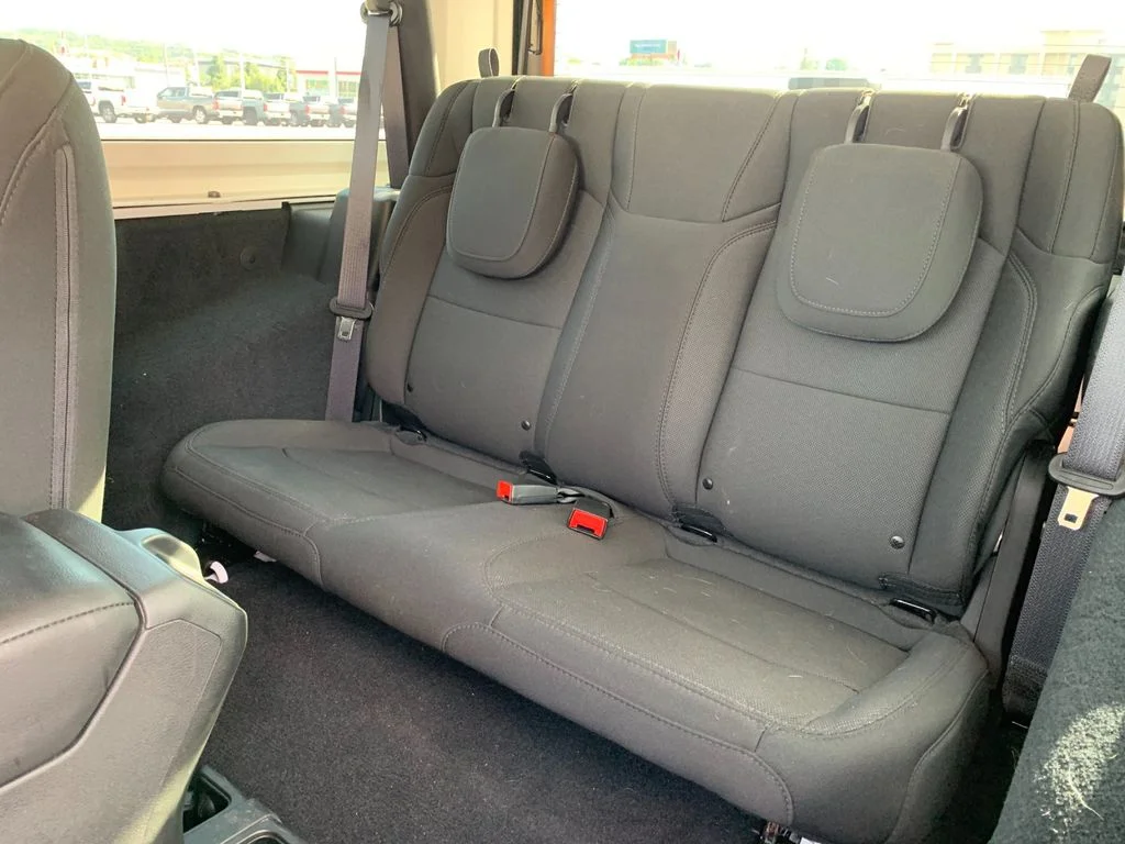Used 2022 White Jeep Sport S image 14