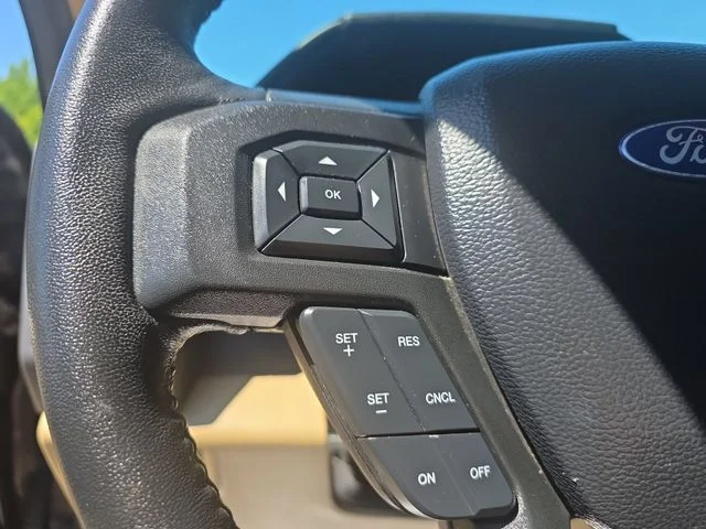 Used 2019 Gray Ford XLT image 17