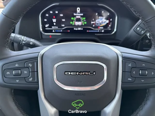 Certified Used 2025 Summit White GMC Denali image 29