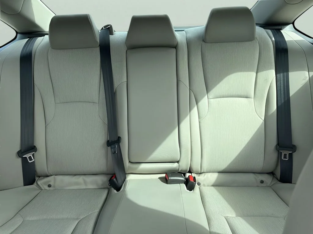 Used 2024 White Honda EX image 12